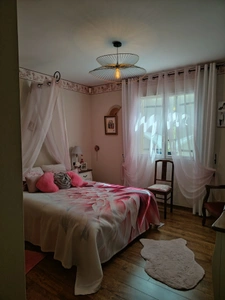 Belle maison avec vue dominante sur la vallée- A 5 minutes de la gare de Poitiers