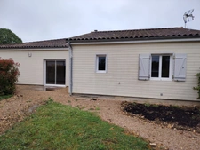 Charmante maison de plai-pied de 100 m² située dans le secteur de Lavoux à 15 minutes de Poitiers