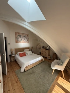 POITIERS- APPARTEMENT DE STANDING DE 128 M²- RESIDENCE DE CARACTERE AVEC ASCENSEUR