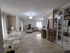 Maison d'architecte de 284 m² avec parc et piscine chauffée - Neuville de Poitou