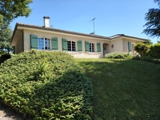 A vendre commune de Migné Auxances dans un environnement calme et verdoyant grande maison de plain pied de 180 m²