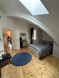 POITIERS- APPARTEMENT DE STANDING DE 128 M²- RESIDENCE DE CARACTERE AVEC ASCENSEUR