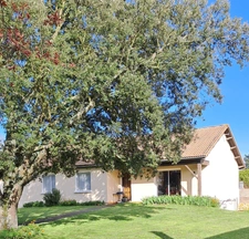 BELLE MAISON DE 137 M² SUR UN TERRAIN DE 2950 M² AVEC PISCINE CHARRAIS 86170 SAINT MARTIN LA PALLU.
