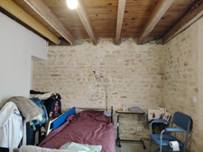 Maison en pierre de 110 m² sur un terrain de 2600 m² commune de Jardres