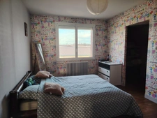 A vendre Grande maison familiale de 167 m² sur un Terrain de 471 m² dans Chatellerault proche des commerces.