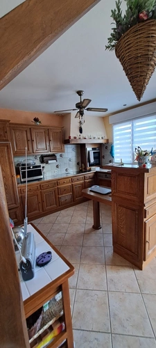 BELLE MAISON DE 137 M² SUR UN TERRAIN DE 2950 M² AVEC PISCINE CHARRAIS 86170 SAINT MARTIN LA PALLU.