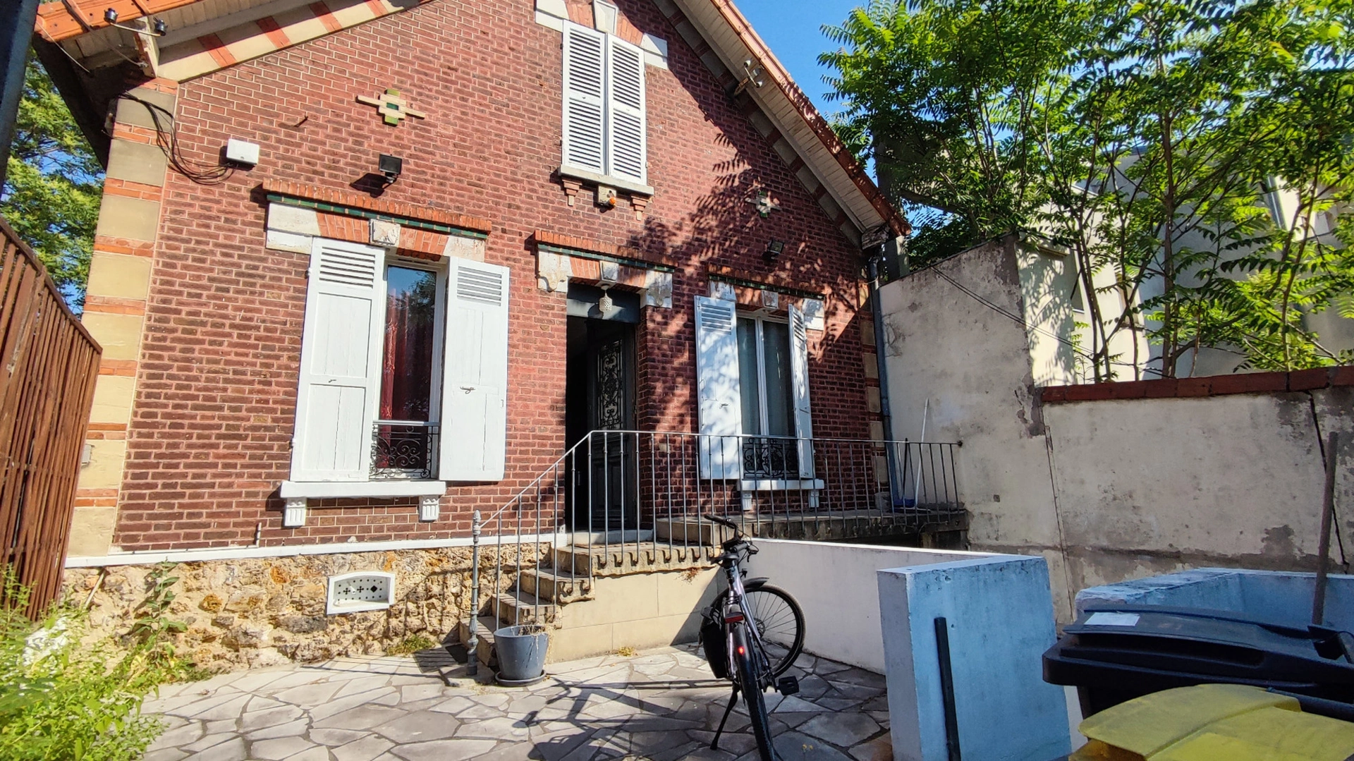 Maison 5 pièces 98 m² · à Nanterre · 98 m² · 645 000 €