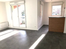 Dpt Nord (59), à vendre CAMBRAI appartement T2 - 43 m² - RDC