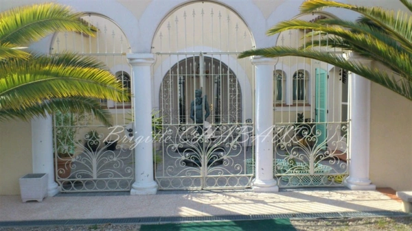 Charmante propriété familiale avec vue panoramique – Saint-Paul-de-Vence