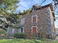 Corps de ferme + terres