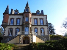 Propriete à vendre 11 pièces LA ROCHE MAURICE (29)