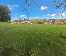 Grange en pierres, 105 m² au sol , sur terrain de 3000 m² à vendre à SALVEZOU - CATUS (20 mn de CAHORS)