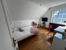 PROCHE PORT VANNES  ET TOUTES COMMODITES 