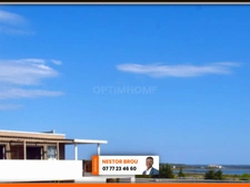 FRONTIGNAN (34)- 3 PIECES 66 m² - DERNIER ETAGE - TERRASSE - PARKING et VUE