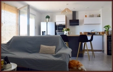 FRONTIGNAN (34)- 3 PIECES 66 m² - DERNIER ETAGE - TERRASSE - PARKING et VUE