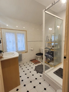  GABIAN (34) Appartement familial au 2ème étage avec potentiel d’optimisation