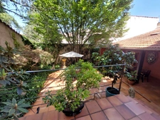 MAISON BOURGEOISE 1920 DE 275M2 RENOVEE EN 2020 AVEC 2 JARDINS TERRASSE PATIO VERANDA GARAGE CAVES 660K€ ALBI CENTRE