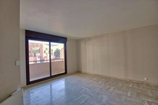 A VENDRE CENTRE VILLE TOULOUSE T2 ENTIEREMENT RENOVE DANS RESIDENCE DE STANDING