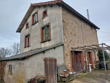 ENSEMBLE IMMOBILIER DE 2 MAISONS EN PIERRE  A RENOVER  PLUS UNE GRANGE FERMEE AVEC TOITURE NEUVE SUR PARCELLE AGRICOLE DE 8087M² CARMAUX (81)