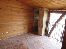 MAISON MEDIEVALE DE VILLAGE ENTIEREMENT RENOVEE  DPE B + DEUXIEME PETITE MAISON AVEC ETAGE QUI SERT DE GARAGE 290000€