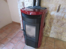 MAISON MEDIEVALE DE VILLAGE ENTIEREMENT RENOVEE  DPE B + DEUXIEME PETITE MAISON AVEC ETAGE QUI SERT DE GARAGE 290000€
