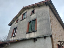ENSEMBLE IMMOBILIER DE 2 MAISONS EN PIERRE  A RENOVER  PLUS UNE GRANGE FERMEE AVEC TOITURE NEUVE SUR PARCELLE AGRICOLE DE 8087M² CARMAUX (81)