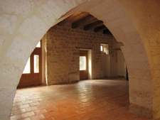 MAISON MEDIEVALE DE VILLAGE ENTIEREMENT RENOVEE  DPE B + DEUXIEME PETITE MAISON AVEC ETAGE QUI SERT DE GARAGE 290000€