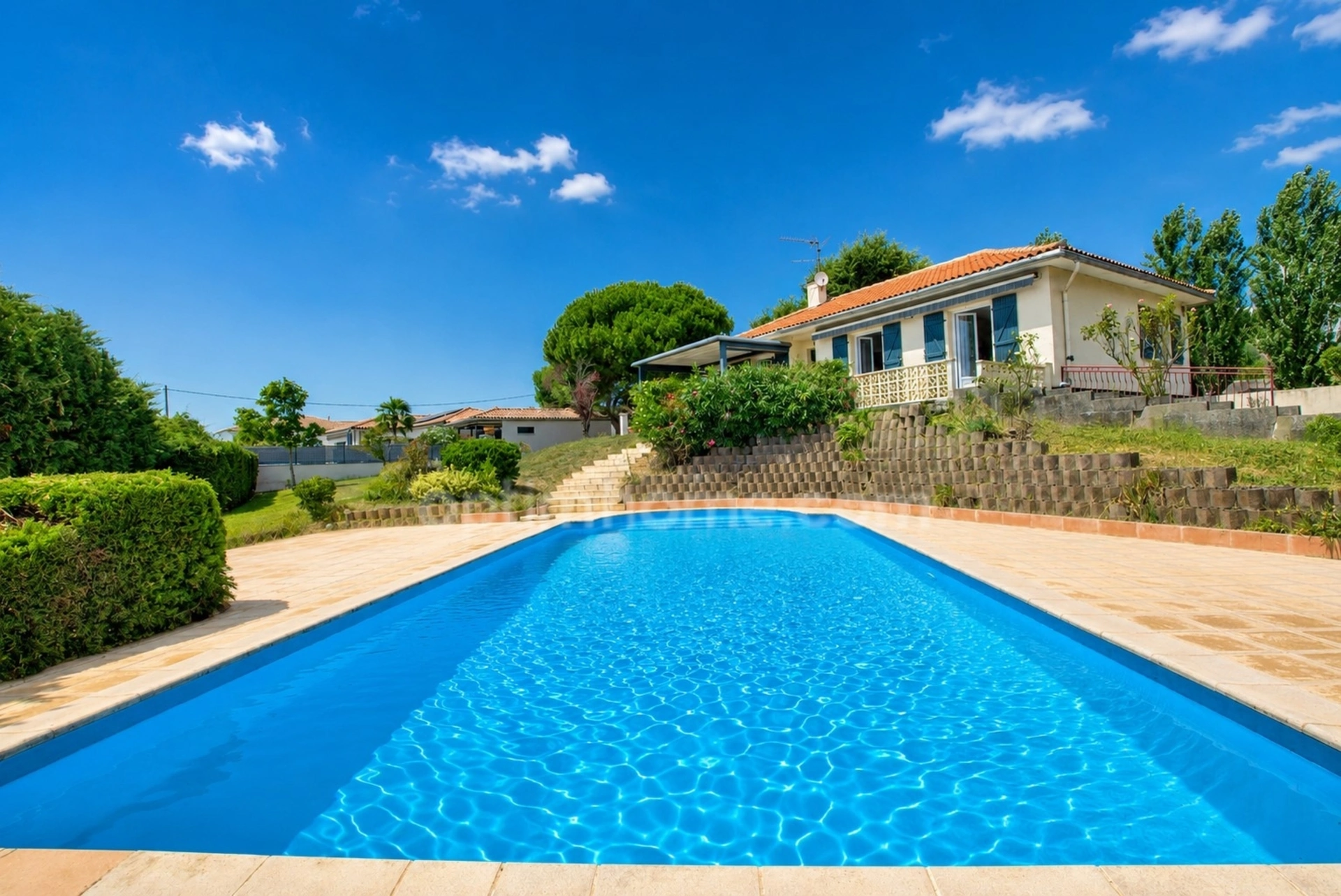 Maison 5 pièces 143 m² · à Castelnau d'Estretefonds · 143 m² · 395 000 €
