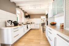 LAUNAGUET – SUPERBE MAISON FAMILIALE DE 170 m² AVEC PISCINE SUR TERRAIN DE 1 357 m²