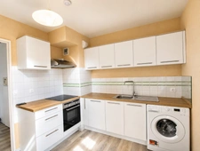 A VENDRE CENTRE VILLE TOULOUSE T2 ENTIEREMENT RENOVE DANS RESIDENCE DE STANDING