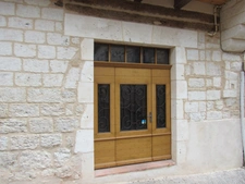 MAISON MEDIEVALE DE VILLAGE ENTIEREMENT RENOVEE  DPE B + DEUXIEME PETITE MAISON AVEC ETAGE QUI SERT DE GARAGE 290000€