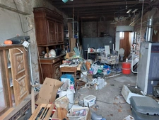 ENSEMBLE IMMOBILIER DE 2 MAISONS EN PIERRE  A RENOVER  PLUS UNE GRANGE FERMEE AVEC TOITURE NEUVE SUR PARCELLE AGRICOLE DE 8087M² CARMAUX (81)