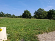 Terrain à vendre de 1 078,00 m² proche de CASTELJALOUX (47) lotissement 8 lots