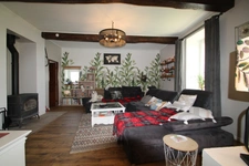 Maison en pierre 163 m² avec dépendances – Piscine- Vue dégagée – terrain 18 000m²- VIRAZEIL (47), à 5 min de Marmande
