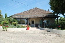 Maison en pierre 163 m² avec dépendances – Piscine- Vue dégagée – terrain 18 000m²- VIRAZEIL (47), à 5 min de Marmande