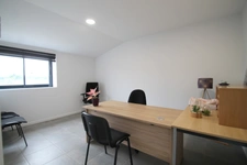 À VENDRE – Bâtiment Professionnel Récent de 550 m² – Damazan (ZAE)- Terrain 3064m²