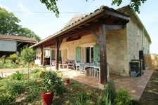 Maison en pierre 163 m² avec dépendances – Piscine- Vue dégagée – terrain 18 000m²- VIRAZEIL (47), à 5 min de Marmande