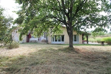 House for sale 7 rooms near MARMANDE (47) 334m² - Swimming pool - Tobacco drying shed - Land 51649m²