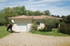 Maison à vendre 4 pièces 109m²  proche de CASTELJALOUX (47) garages, terrain 9800m²