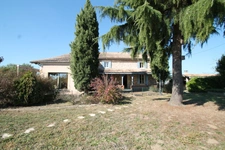 House for sale 8 rooms 268 m² living space SAINT PARDOUX DU BREUIL (47) with stables, outbuildings, land 22948m²