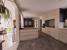 Maison bord de mer à vendre 9 pièces QUIBERON (56) avec piscine.