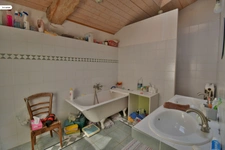 VIAGER LIBRE ;  MAISON DE 128 m² AVEC NOMBREUSES DÉPENDANCES  ; + 4000 M² DE TERRAIN