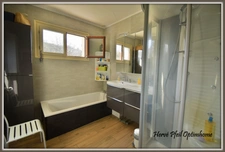 🌅 Vue exceptionnelle – Maison 180m² avec sous-sol & piscine à Bressieux