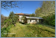 Maison de caractère rénovée de 193 m² + terrain + dépendances – DPE B, fort potentiel 
