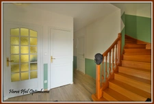 🌅 Vue exceptionnelle – Maison 180m² avec sous-sol & piscine à Bressieux