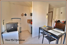 LA CÔTE-SAINT-ANDRÉ – IMMEUBLE DE RAPPORT EN COPROPRIÉTÉ -  4 STUDIOS MEUBLÉS LOUÉS