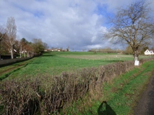 Joli terrain de 2345m² à BRESSOLLES (03)