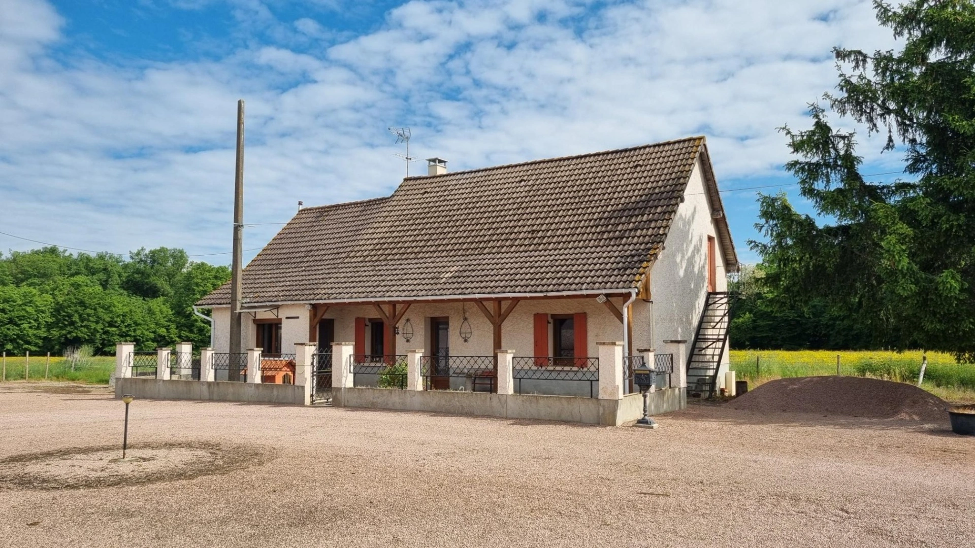 Maison 8 pièces 106 m² · à Mercy · 106 m² · 189 000 €