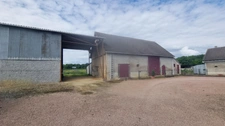 Corps de ferme avec maison d'habitation à 20km de Moulins