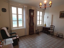 Maison à vendre 13 pièces à THIEL SUR ACOLIN (03)